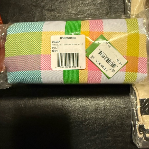 Kate Spade New York Garden Plaid Outdoor Blanket - Picture 3 of 3